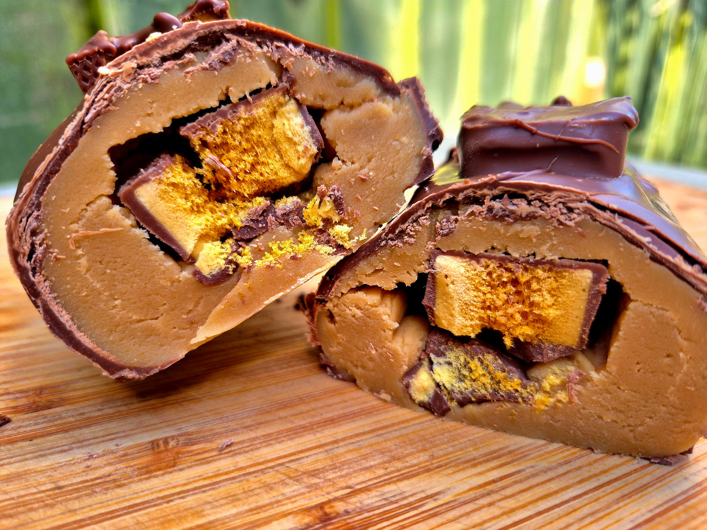 Log Style Crunchy Fudge Bar -minimum 350g